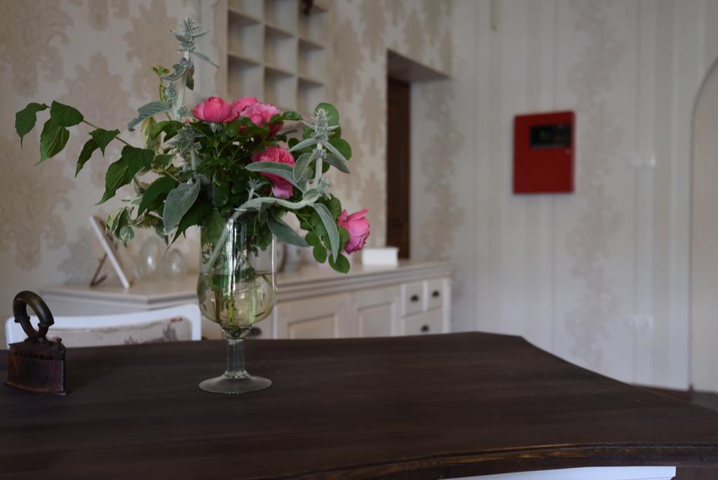 Guest House Romantika Panzio Gyula Eksteriør billede